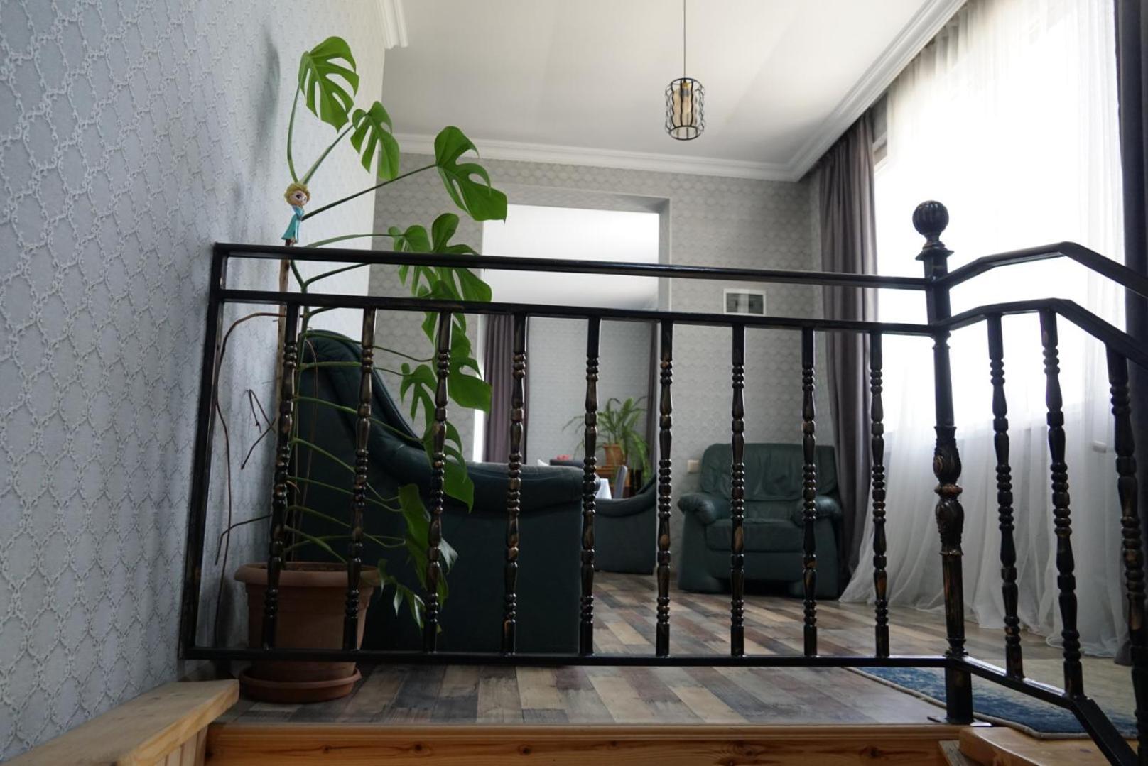 Panorama In Kutaisi Hostel Exterior photo
